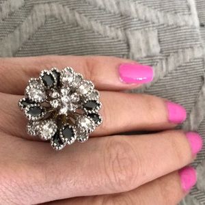 Silver ring flower Crystal size 6